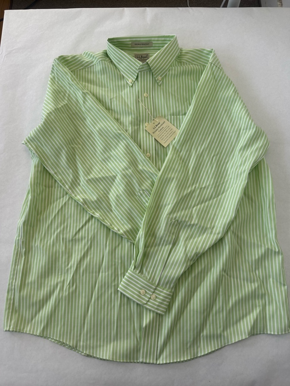 L.L.Bean Men's XL Green White Striped Wrinkle Resistant Long Sleeve Dress Shirt
